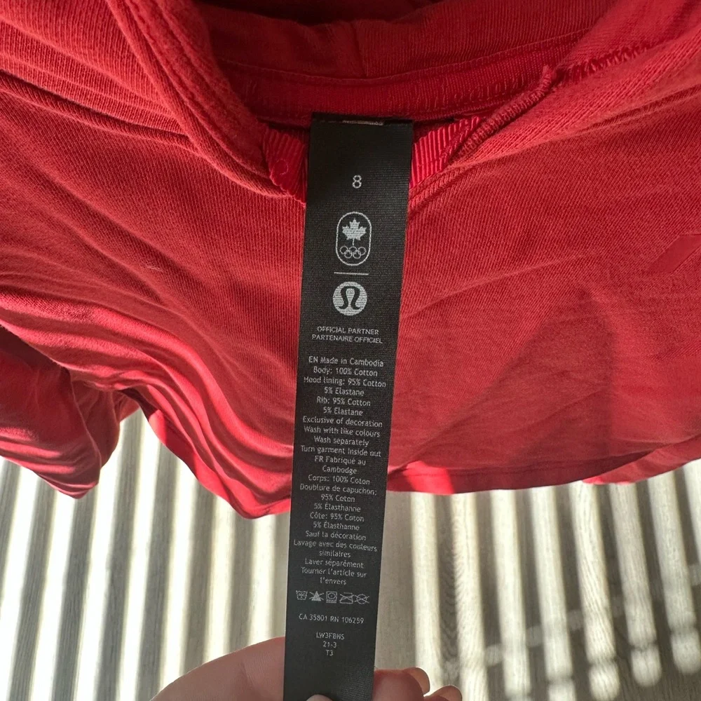 Lululemon Olympic Team Canada All Yours
Red Cropped Hoodie - Picture 9 of 9